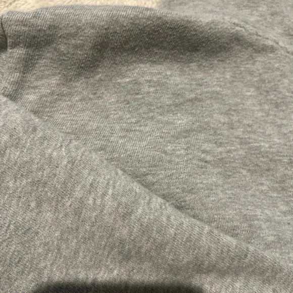 Brandy Melville Crop hoodie - Picture 4 of 4